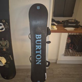 Tabla de Snowboard con Fijaciones