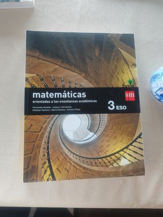Física y química. 3 ESO. Savia (Spanish Edition)
