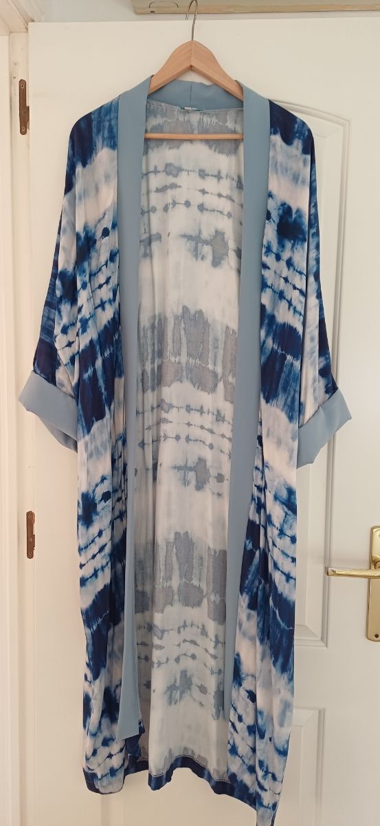 Caftán Boutique Azul y Blanco Talla Única