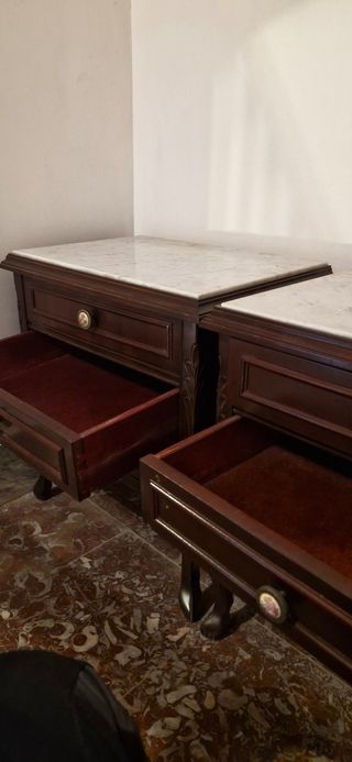 Juego 2 Mesitas y Cómoda Vintage Madera y Mármol