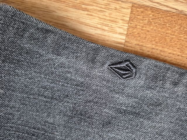 Pantaloni Volcom Grigio Scuro Taglia 42 EU/32 US