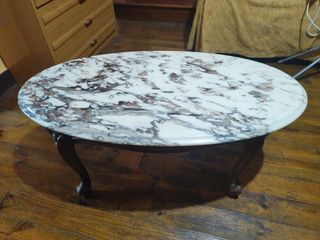 Mesa de centro antigua de mármol