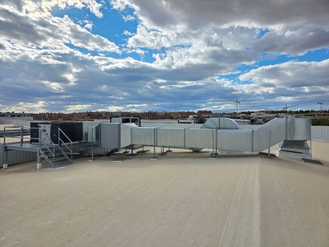 Se necesita ayudante para montaje de climatizacion