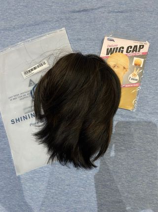 Peluca corta negra SHEIN + wig cap