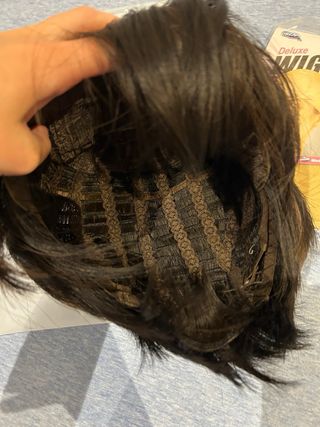 Peluca corta negra SHEIN + wig cap