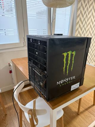 Mini Nevera Oficial Monster Energy 22L