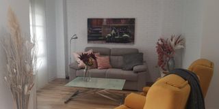 Se hace mudanzas y servicios laborales.