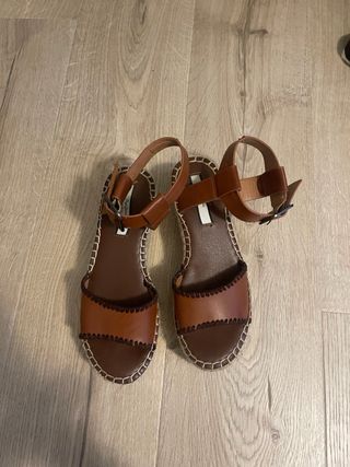 Sandalias cuña esparto marrón