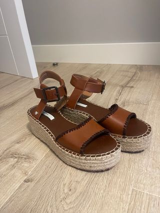 Sandalias cuña esparto marrón