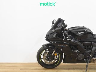 YAMAHA R7 (A2)