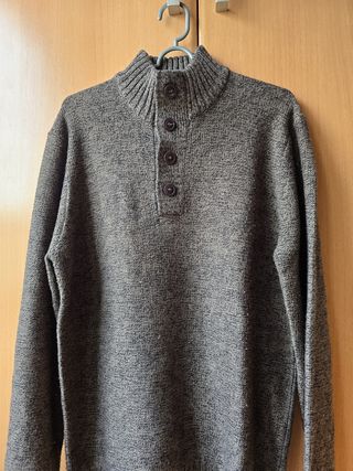 Jersey de hombre con botones. Talla L. 2,80 EUROS