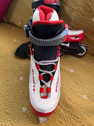 Patines y protecciones  bob esponja
patines rojos 
