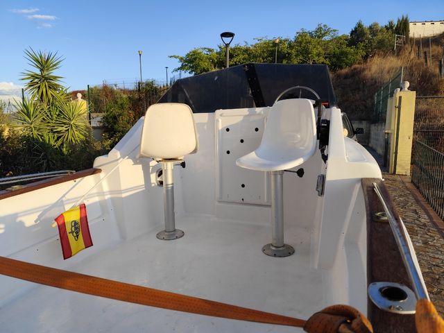 Embarcación 500 Cabinada 50cv