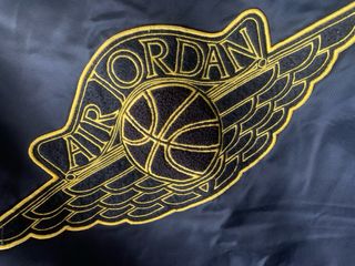 Chaqueta bomber satinada Jordan Y2K OG