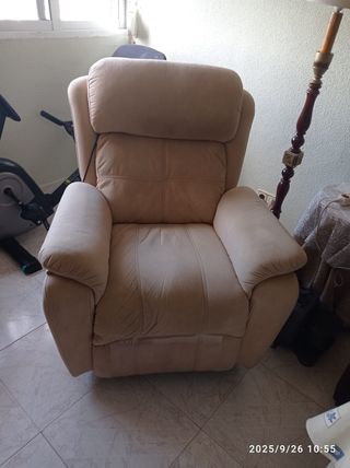 Sillón beige de tela