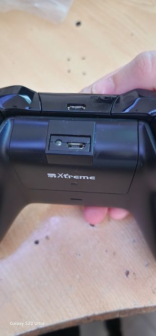 Mando Xbox One Negro con detalles verdes
