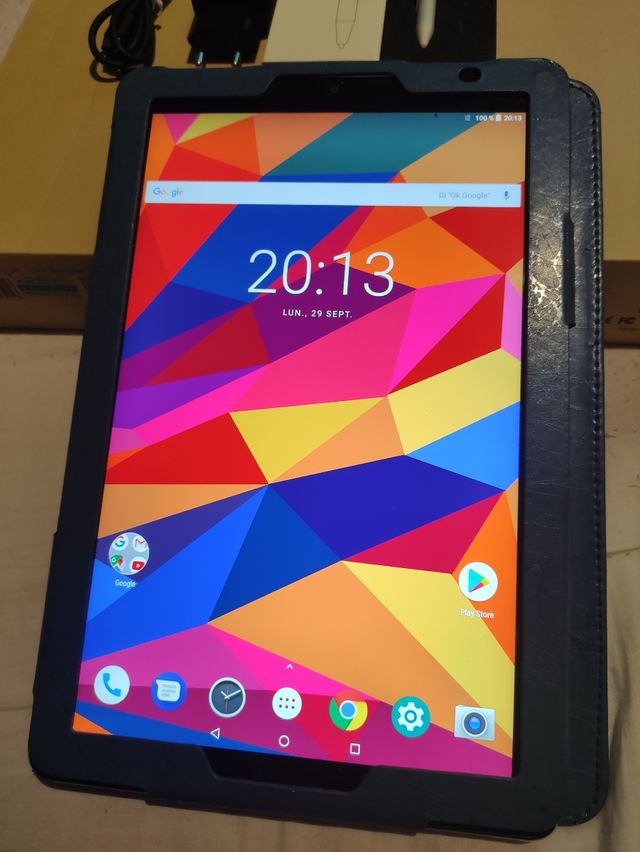 Tablet Hi9 Plus + Teclado + Accesorios