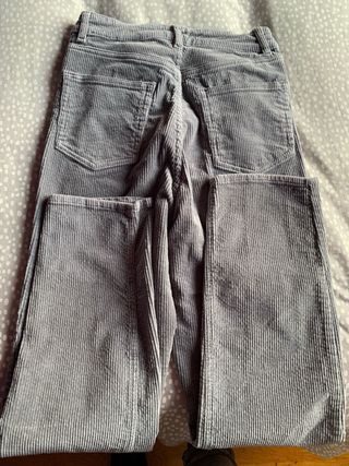 Pantalón pana gris Divided Talla 34