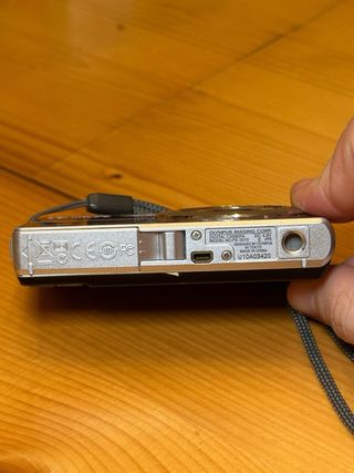 Digicam Olympus FE-3010 – 12 MP, Zoom 3x compacta