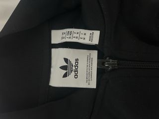 Chaqueta Adidas Negra con Rayas Blancas