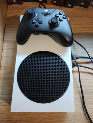 Xbox Series S 500 GB + Mando