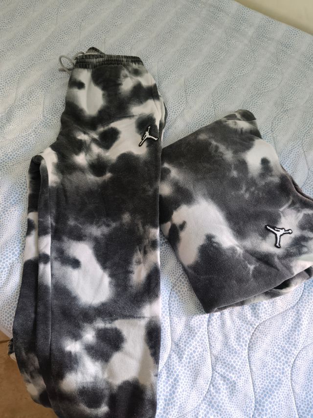 Completo tuta Jordan tie-dye 12/13 anni