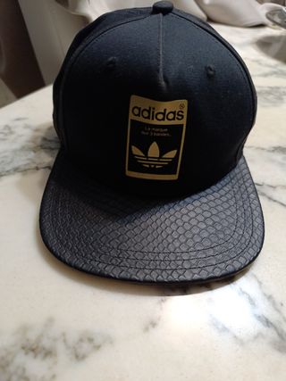 Gorra Adidas Negra