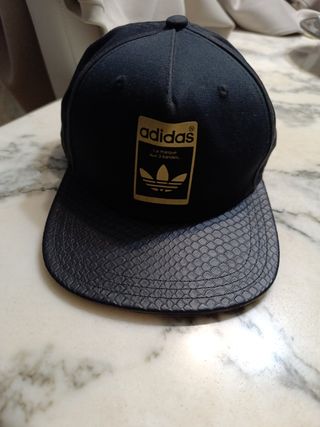 Gorra Adidas Negra