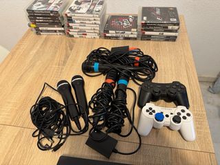 Lote 2x PS3 + 28 juegos + Buzz + extras