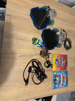 Lote 2x PS3 + 28 juegos + Buzz + extras