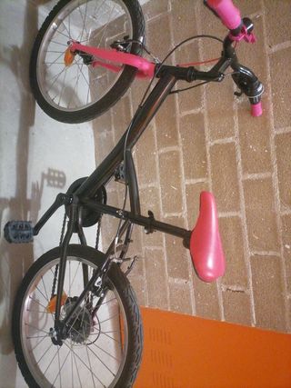 Bicicleta infantil Rosa y negra