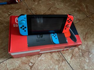 Nintendo Switch Azul y Rojo