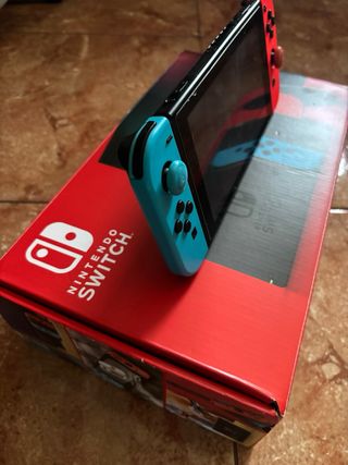 Nintendo Switch Azul y Rojo