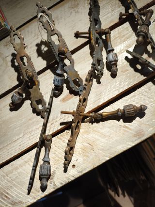 Antiguos tiradores de bronce vintage