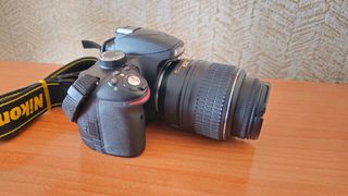 Cámara Nikon D3200 + Accesorios