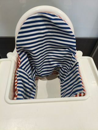 Trona IKEA con cojín soporte