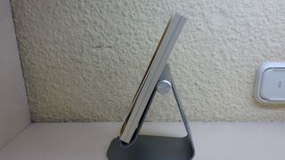 El poder en vilo. En favor de la política.