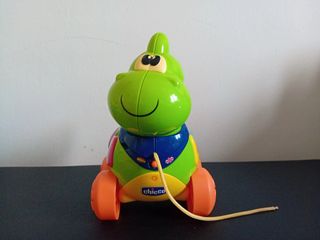 Dragón, caracol y avión con música