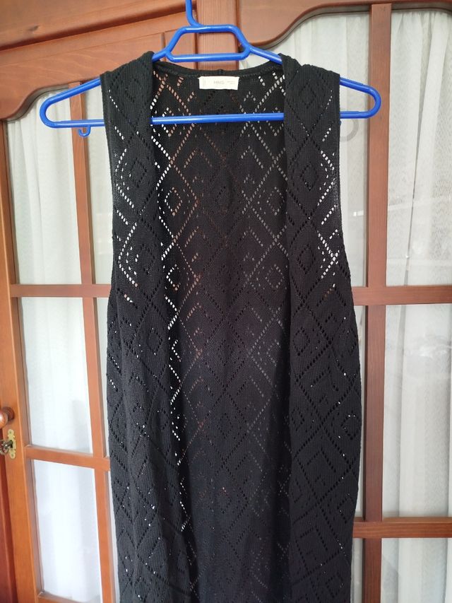 Sobrecamisa larga negra calada