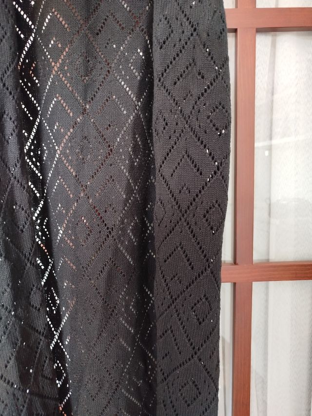 Sobrecamisa larga negra calada