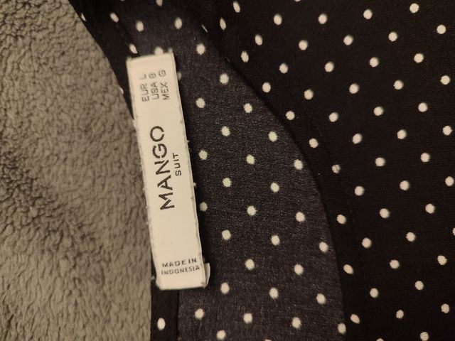 Vestido negro de lunares