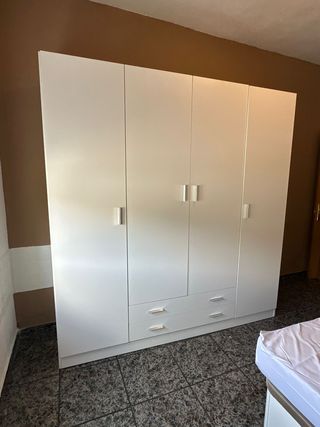 Armario Moderno de 200cmx200 4 PUERTAS!