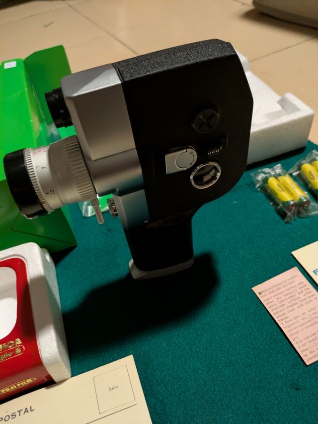 Cámara Fujica Single-8 P300 Super 8