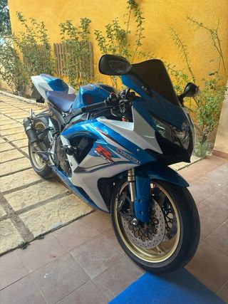 Suzuki GSXR 600 K8