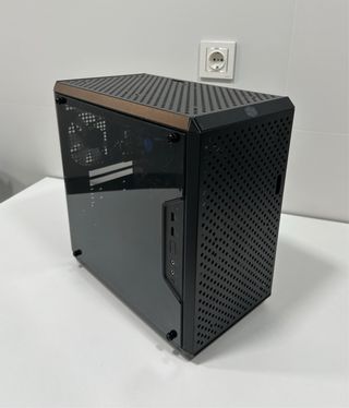 Torre Ordenador Gaming Cooler Master NUEVO SIN USO