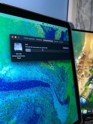 MacBook Pro 15”/16GB RAM + Paq Offce