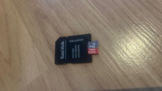 Cámara Canon EOS 1100D + 2 objetivos + extras