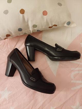 Mocasines piel con tacón suela cómoda CARLO GRACIA