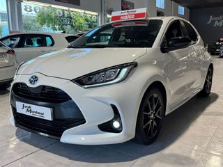 Toyota Yaris 1.5 HYBRID 120CV STYLE.- " NACIONAL ".- " GARANTÍA OFICIAL TOYOTA ".- " SOLO 38.092KM".- " PEGATINA MEDIOAMBIENTAL ECO ".- " BAJO CONSUMO ".-