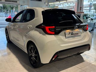 Toyota Yaris 1.5 HYBRID 120CV STYLE.- " NACIONAL ".- " GARANTÍA OFICIAL TOYOTA ".- " SOLO 38.092KM".- " PEGATINA MEDIOAMBIENTAL ECO ".- " BAJO CONSUMO ".-